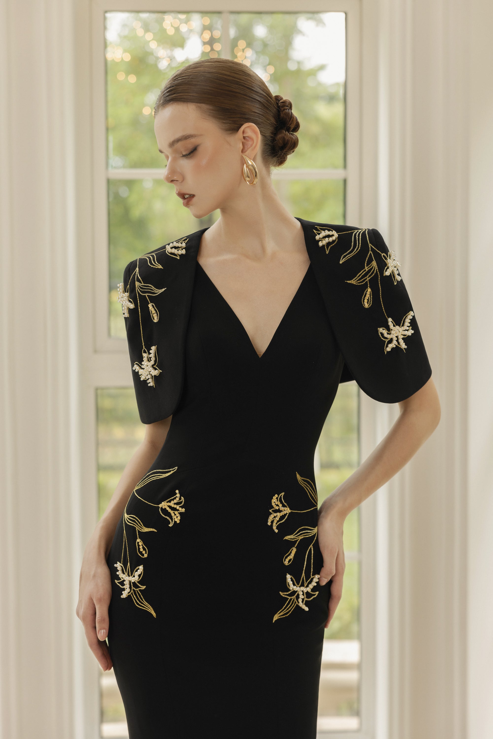 Isabelle Crepe Dress with Emmanuelle crepe cape