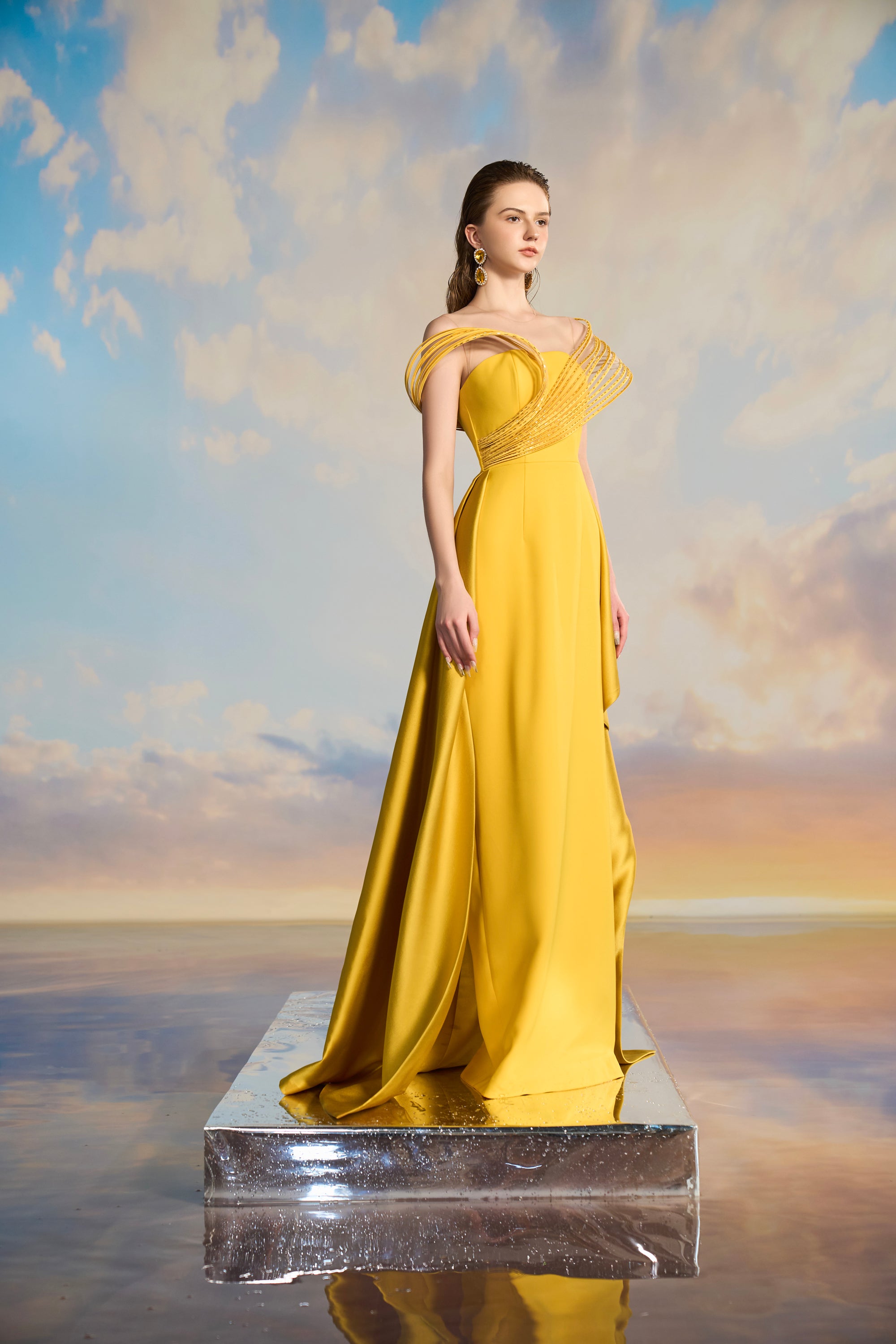 Ladonna Crepe 3D dress