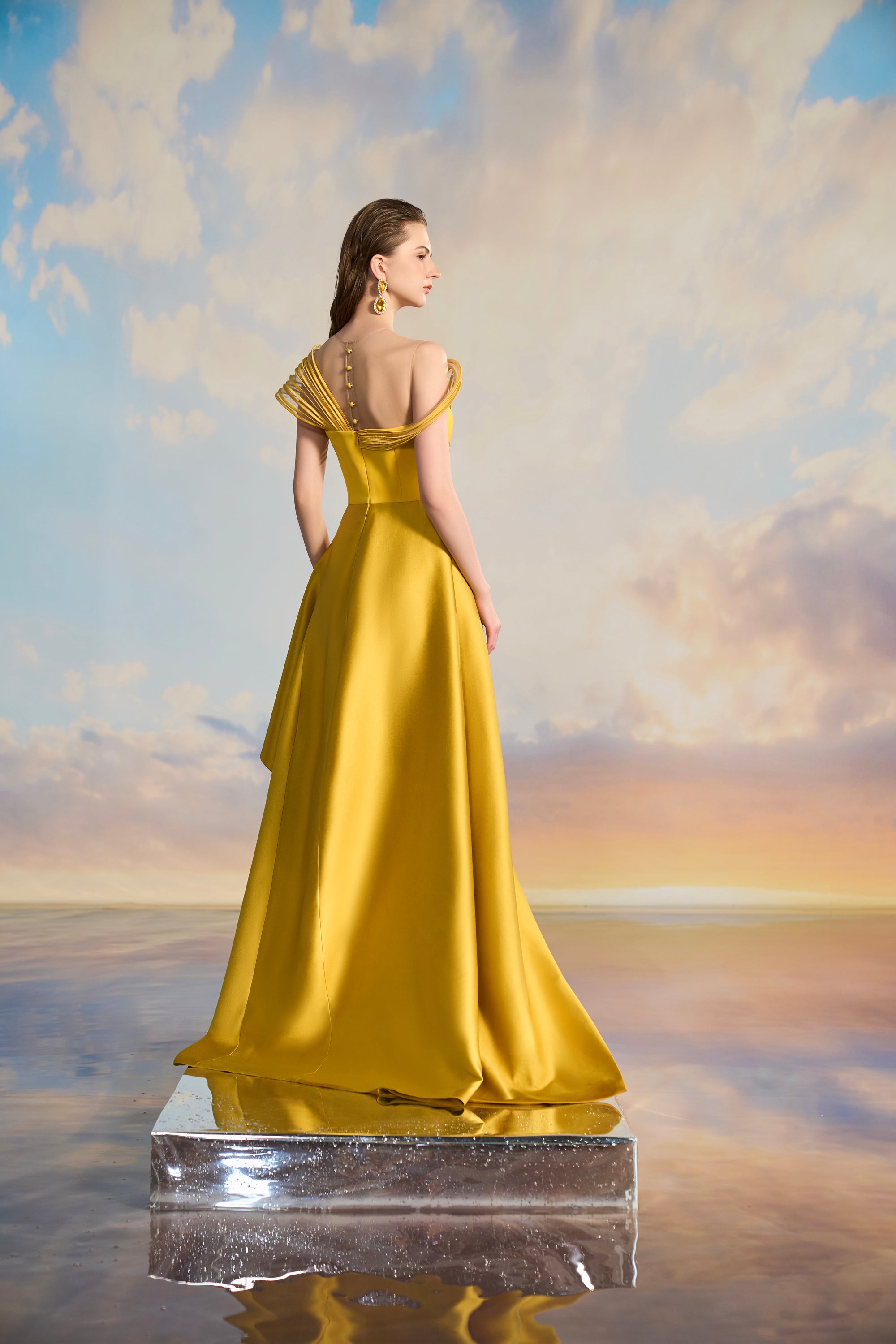 Ladonna Crepe 3D dress